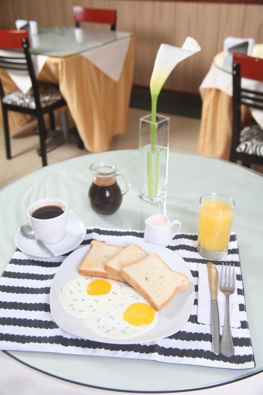 Hotel Oro Inn Lima Luaran gambar
